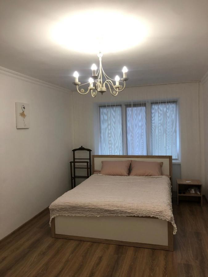 Квартира Подобово Однокімнатна Loetsk Buitenkant foto